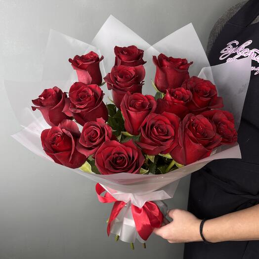 Bouquet of 15 red roses
