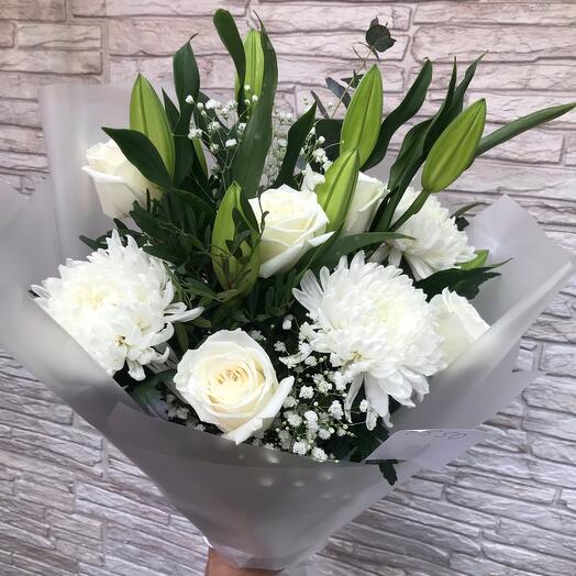 Букет с лилиями