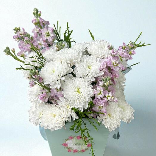 Корзина Хризантема и Маттиола