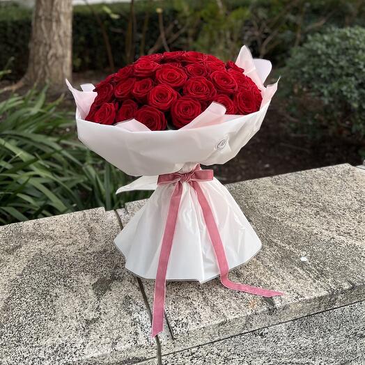 Red Naomi Rose Bouquet