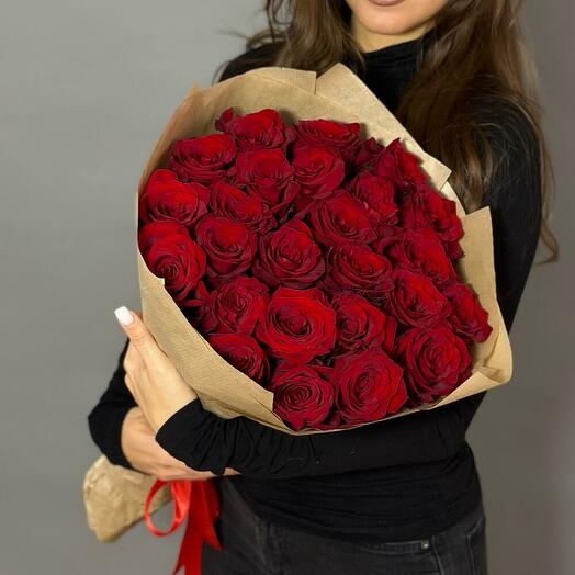 25 красных роз