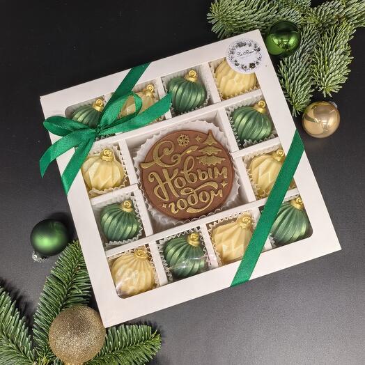 Набор конфет из бельгийского шоколада 12шт и медальон