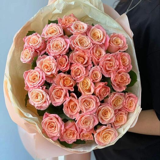 Букет из 39 нежных розочек