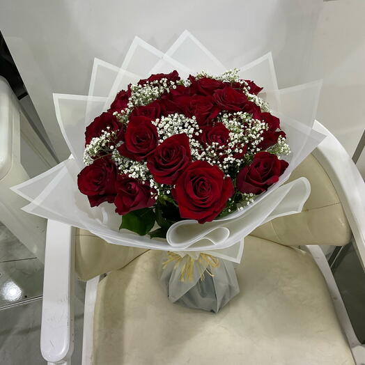 Red gypsom bouquets