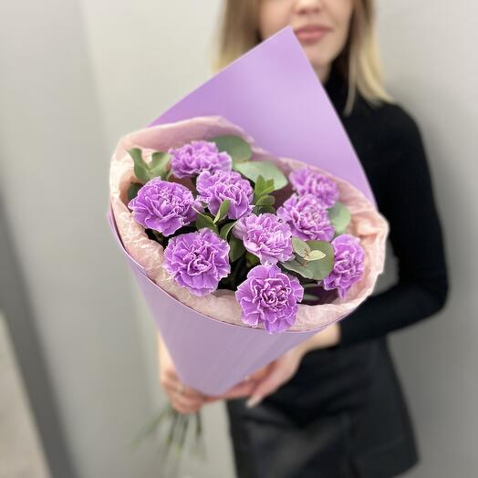 Букет лунных гвоздик с эвкалиптом