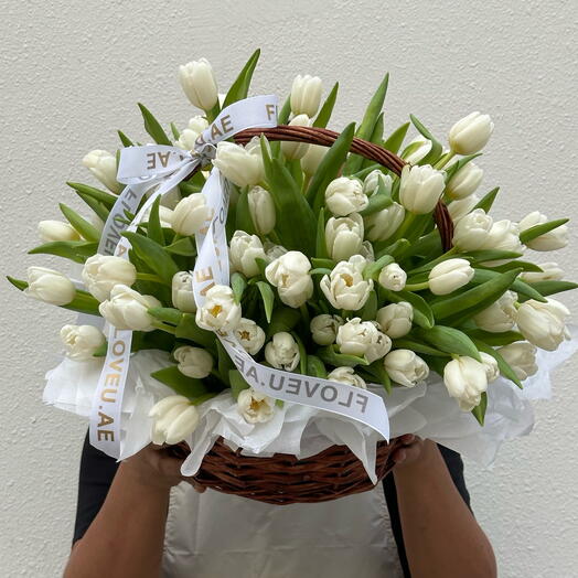 100 tulips in basket