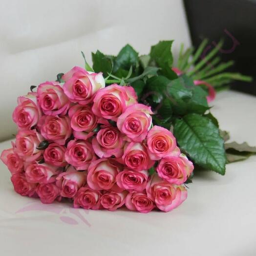 25 розовых роз 40 см