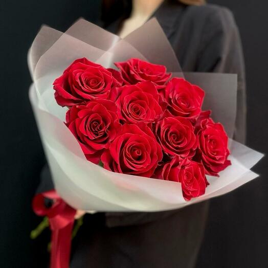 Моно из бордовых роз 9шт