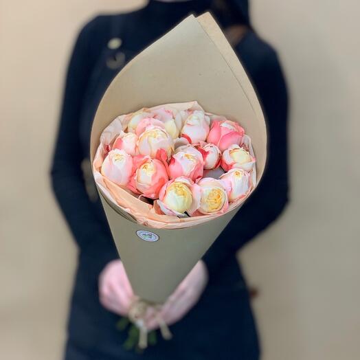 ✅Букет из кустовых пионовидных роз сиюка «Клубничный пломбир»