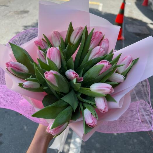 25 Pink Tulips Bouquet