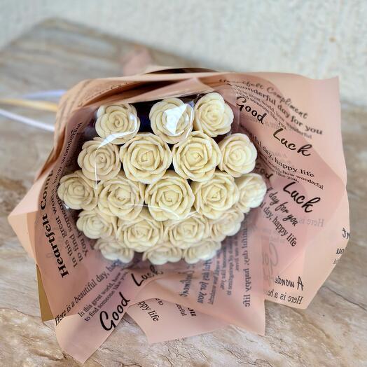 Шоколадные белые розы