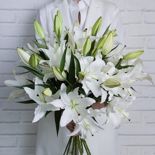 9 White Lilies