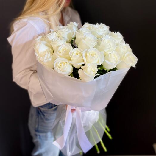 Букет 25 белых роз Эквадор