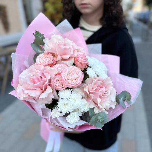 Авторский букет с Кружевной розой и пионовидными розами 🌸