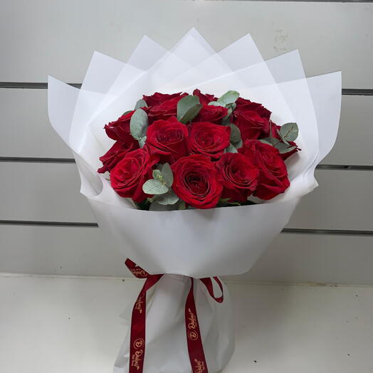 15 Red Roses Bouquet