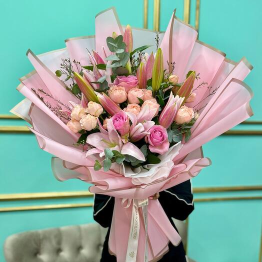 Premium Lilly Bouquet