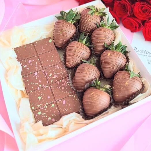 Дубайский шоколад и клубника в шоколаде «Sweet Berry Kiss»