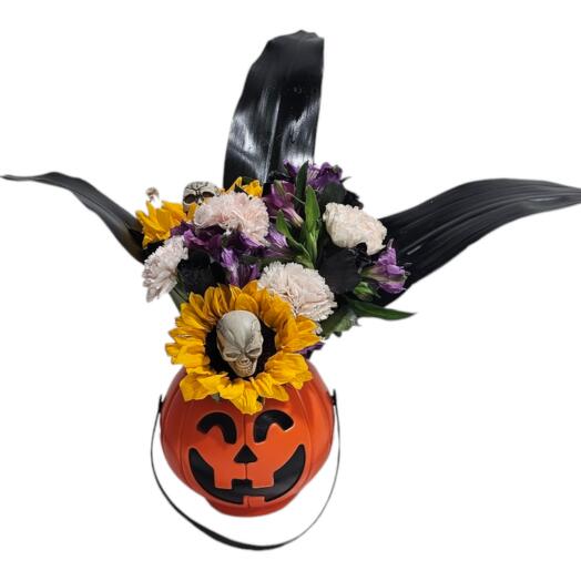 Smile and Shine Halloween Arrangement