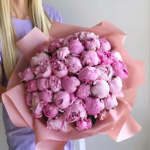 Bouquet of pink peony