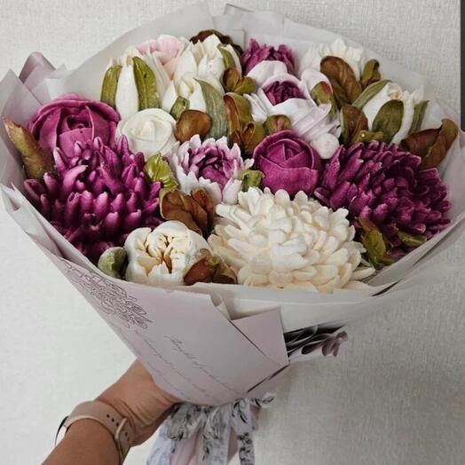 Зефирный букет с хризантемами