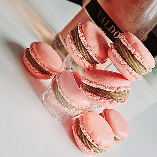 Pistachio-Raspberry Macarons