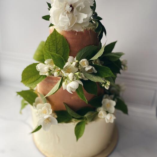 Свадебный торт с фальш ярусом