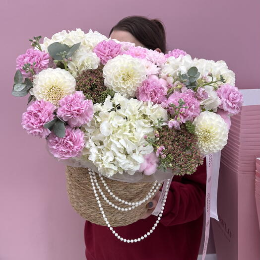 PIONFLO FLOWER SHOP