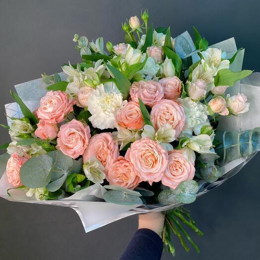 Ramo De Rosas