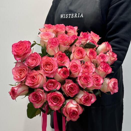 Bouquet of 35 Jumilia roses (02020012)