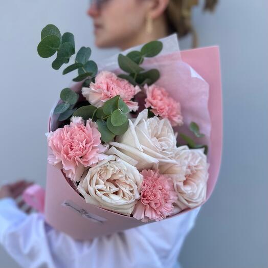 Milk (premium rose white O'hara and dianthus)