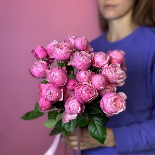 Bouquet of delicate bush roses,buy flowers