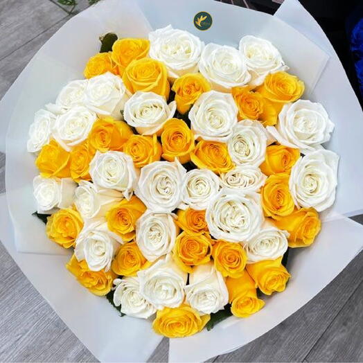 Bouquet of Yellow and White Roses