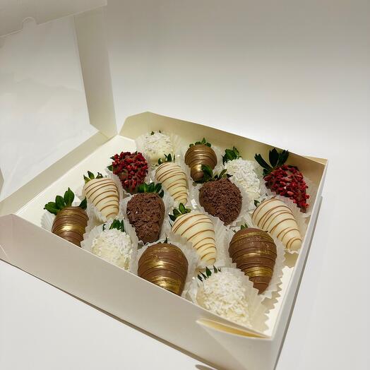 Клубника в шоколаде Callebaut 16 штук