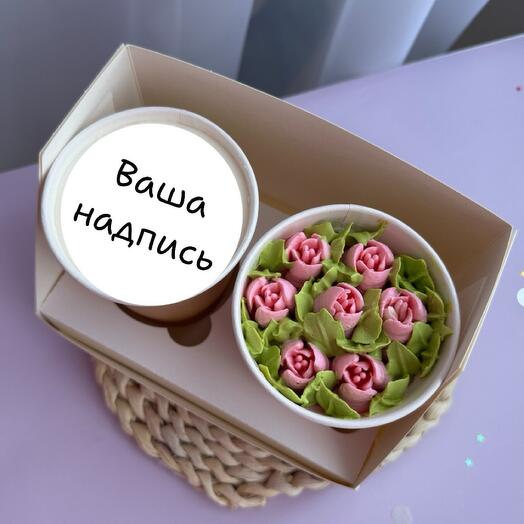 Бенто торт в стакане с цветами маме девушке бабушке тюльпаны