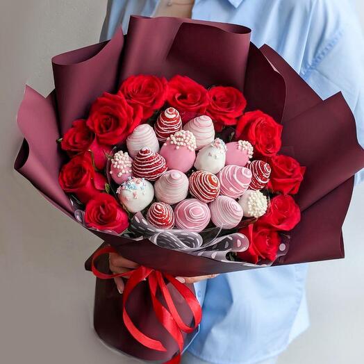 Strawberry-flower bouquet "Heartbreaker"