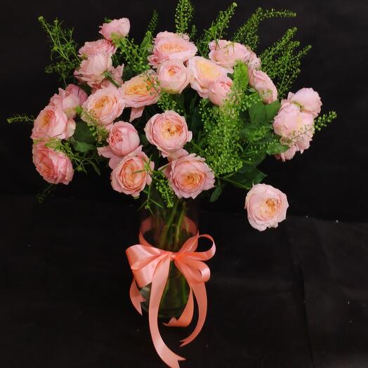 Juliet Pink Roses vase