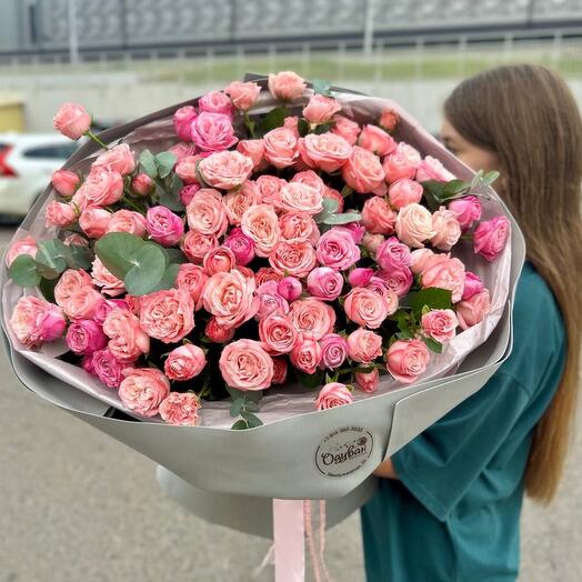 Букет из пионовидных роз