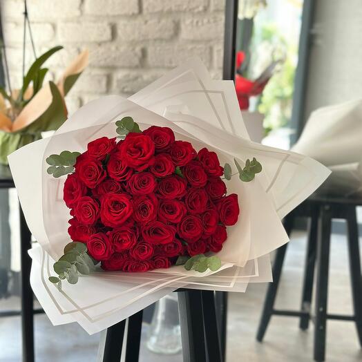 33 Red Roses