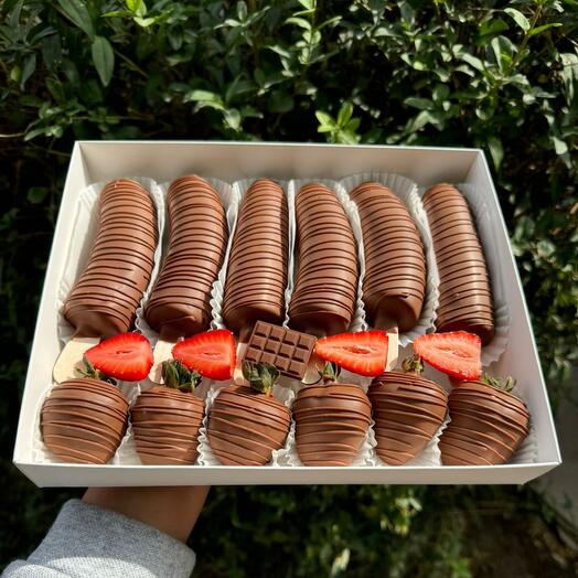 Микс бананов и клубники