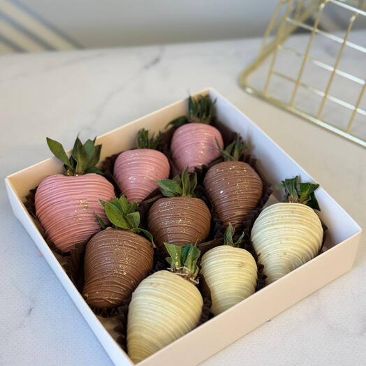 Клубника в шоколаде "Шоколадная Зависимость" 9-12 шт мамочке