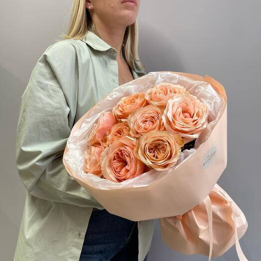 Bouquet of gorgeous peony-shaped peach roses