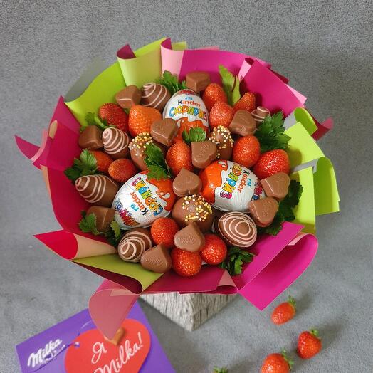 Strawberry bouquet with KINDER