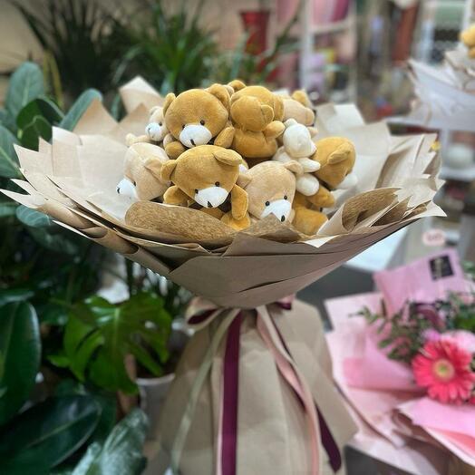 Bouquet of teddy bears