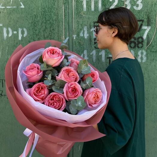 Букет из пионовидных роз