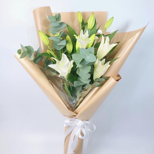 Lilies white bouquet