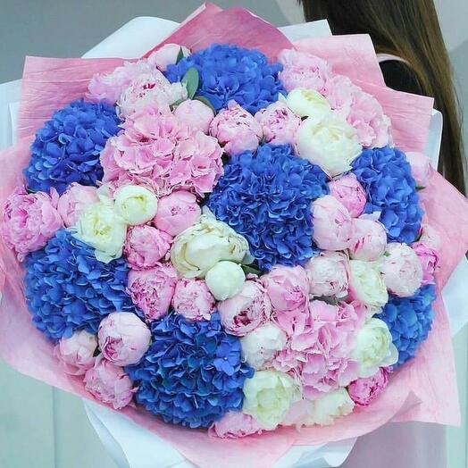 Bouquet of assorted hydrangeas and peonies