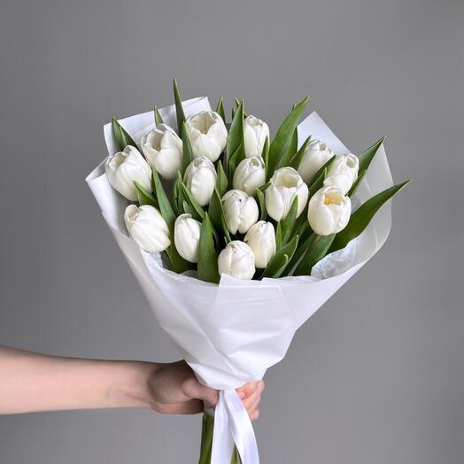 Белые тюльпаны  19ш
