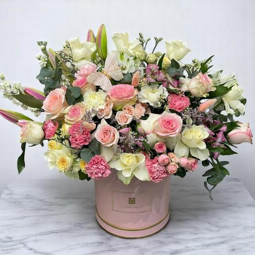 Big Pinky Bloom Box – Deluxe Mixed Roses Carnations in Elegant Pink Hatbox