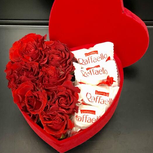 Flowers in the box "Heart of Raffaello"