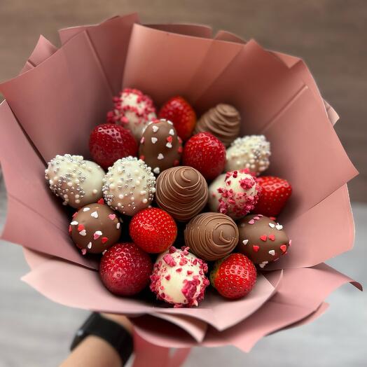 Ramo de fresas en chocolate "Armonía"